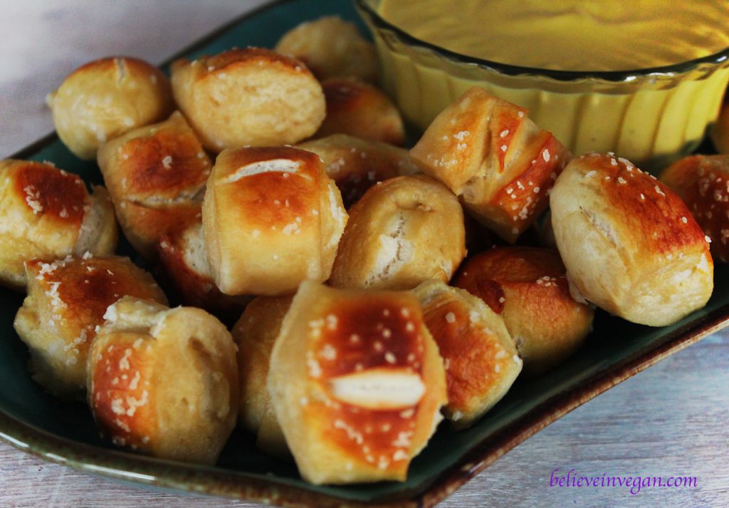 Vegan Pretzel Bites Perfect Game Day Snack Believeinvegan Com